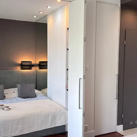 Mokotow Apartment